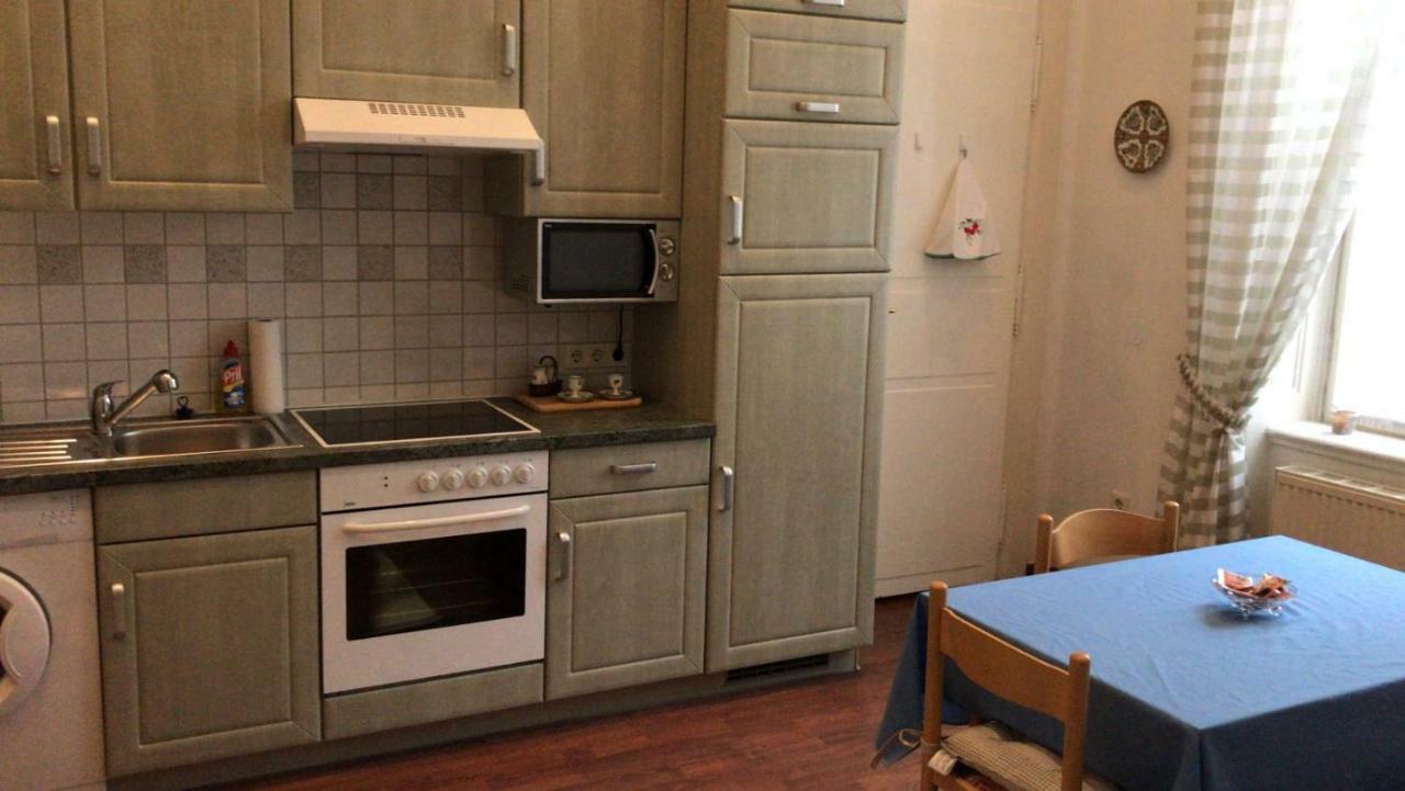 88M² Grosses Apartment Im 1. Stock Βιέννη Εξωτερικό φωτογραφία